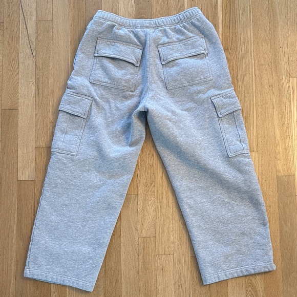 Aritzia Women’s SHORT Gray Cargo Sweatpants - Picture 4 of 4